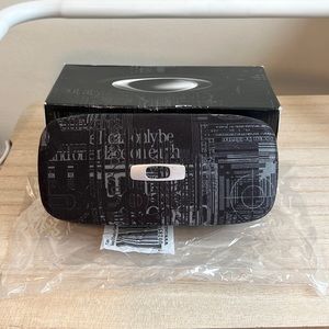 Oakley Square O Headliner Graphic Hard Case